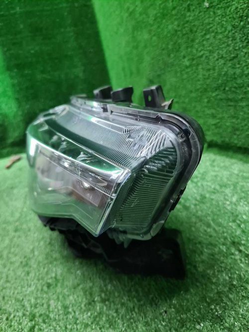 Битая Фара правая Haval F7 (2018-2024) LED