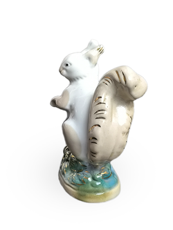 Фарфоровая статуэтка "Белка" Гжель