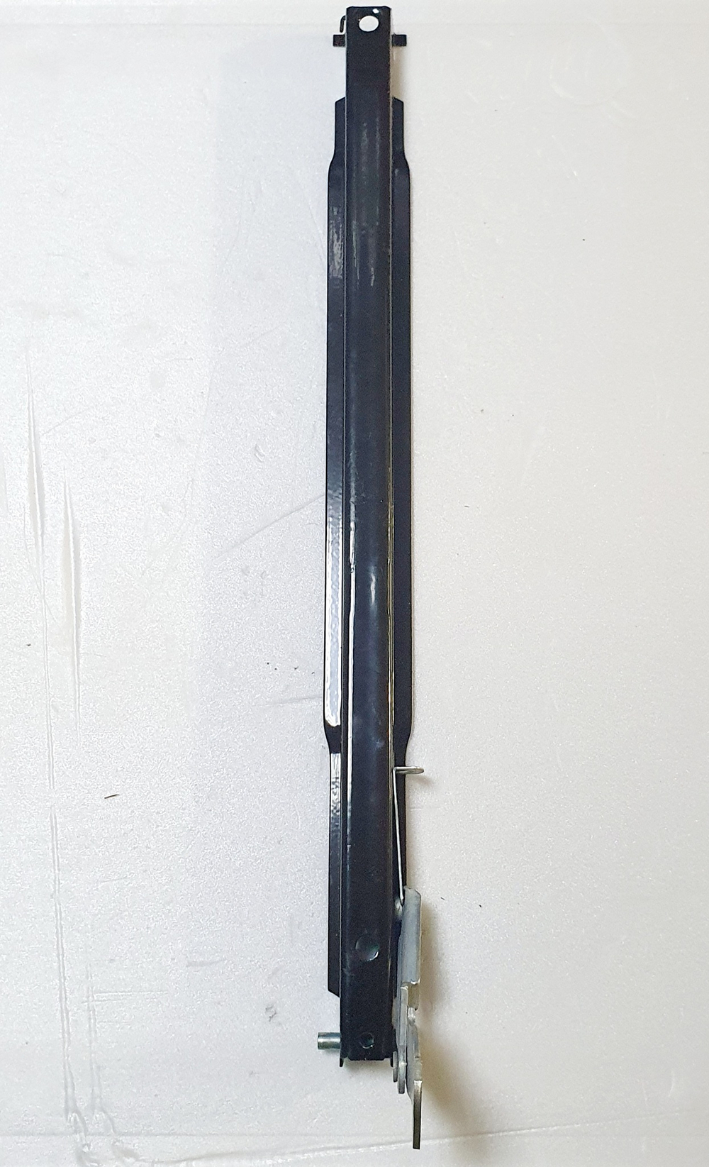 Стойка с петлей для дверки духовки плиты Дарина ПГ50 02100-01