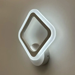 Бра с кнопкой, настенный светодиодный светильник белый, ромб, квадрат 8822/1 WH, 16 ВТ, комнатное освещение 5 кв. м. 1801