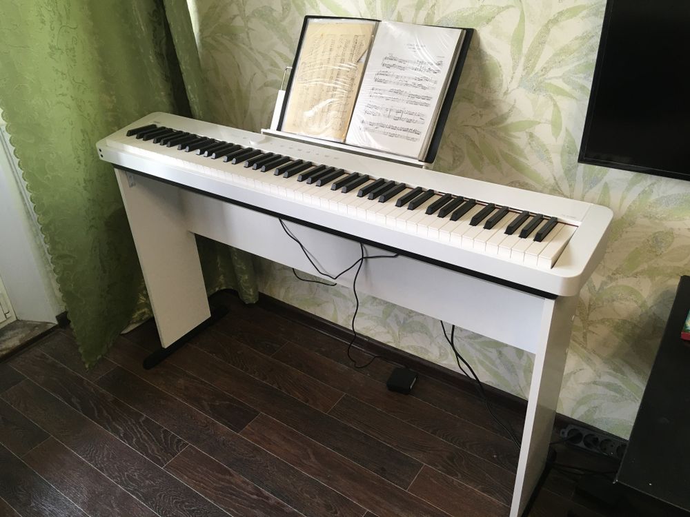 Узкая подставка для цифрового пианино Casio CDP-s... и Casio PX-s...