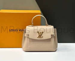 Бежевая сумка Lockme Ever Mini Louis Vuitton