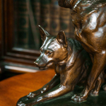 Бронзовая скульптура «Овчарки»