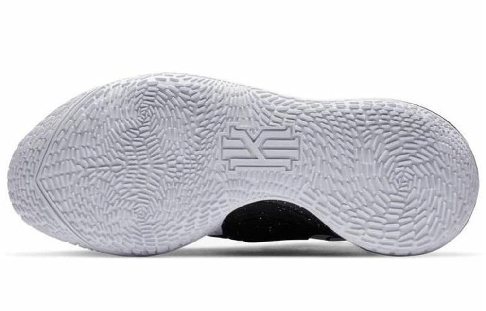 Кроссовки Nike Kyrie Low 3