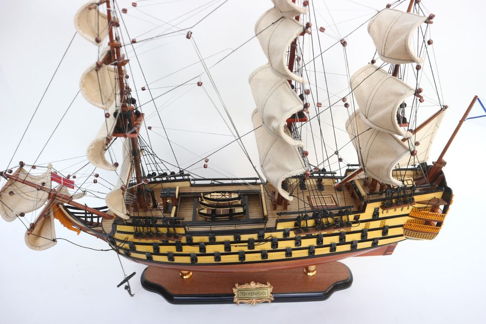 Van Der Heijden Модель парусника Трёхъ Иерархов, Россия