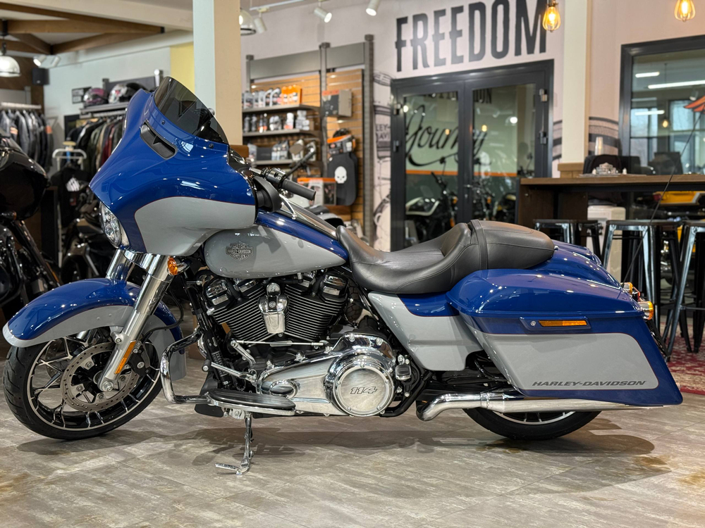 Harley-Davidson® Street Glide Special® 114 Billiard Blue/хром 2023