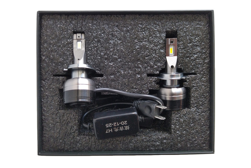 Комплект светодиодных ламп XjLight LED Headlight H7 12/24V 6500K