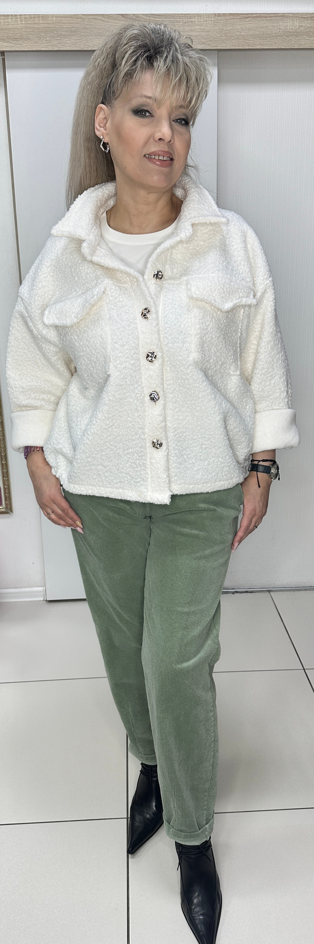 Белый буклированный итальянский жакет