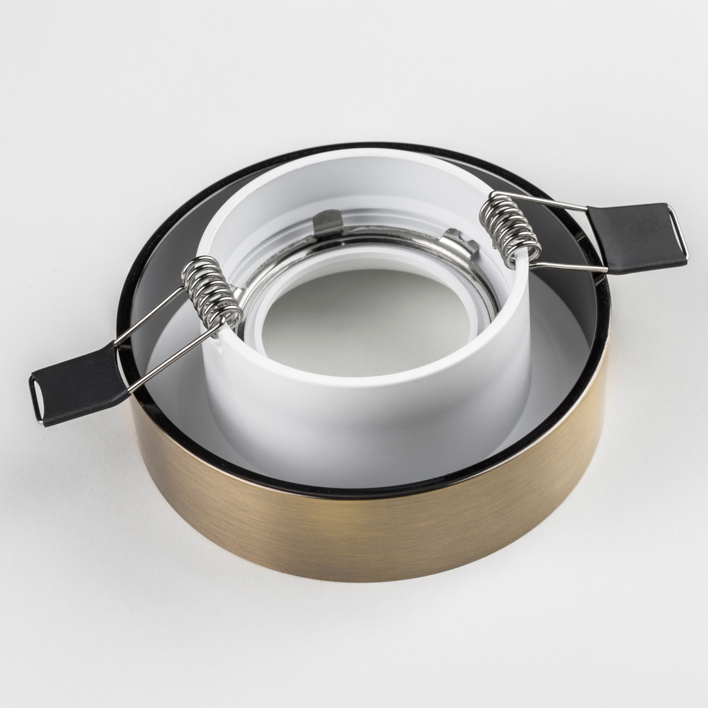 L01002021 Светильник LEVIGO MR16/HP16 БЕЛЫЙ МАТОВЫЙ/БРОНЗА (010020+510021)