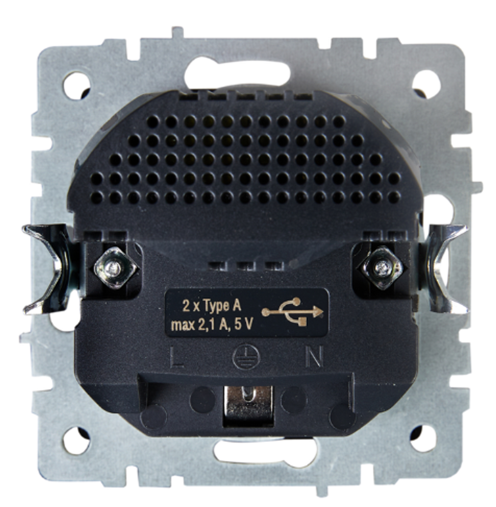 Розетка с заземлением  IEK BR-R14-16-U21-D21-K37