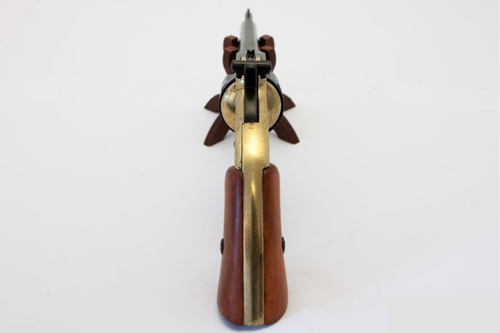 Револьвер Смит и Вессон 1869 года