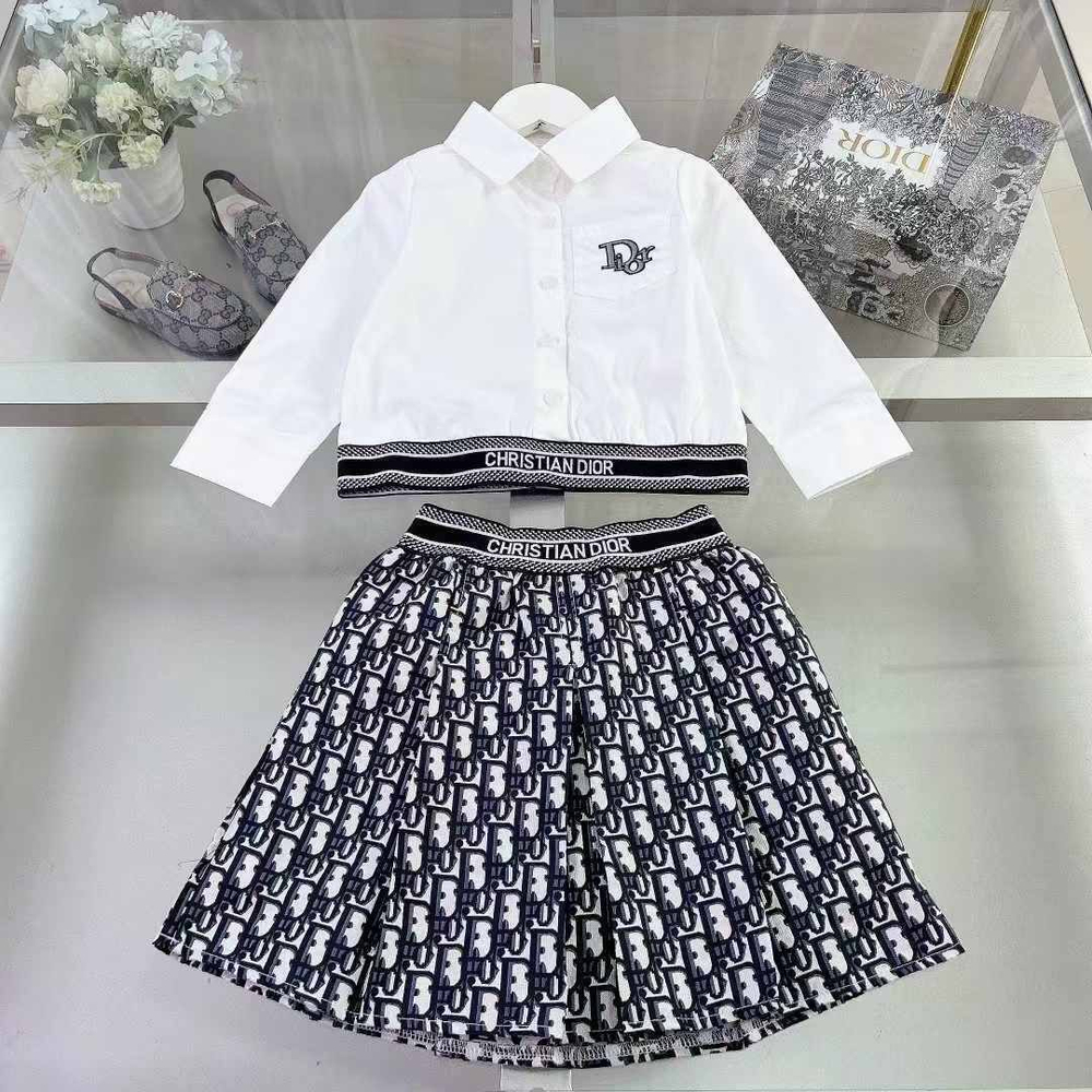 Костюм Dior