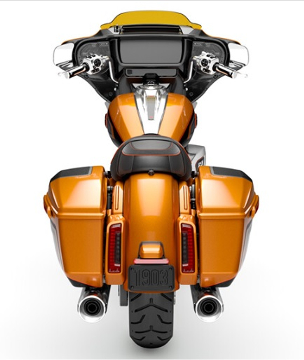 CVO Street Glide "Torched Orange CVO Tri-Tone" (2026)