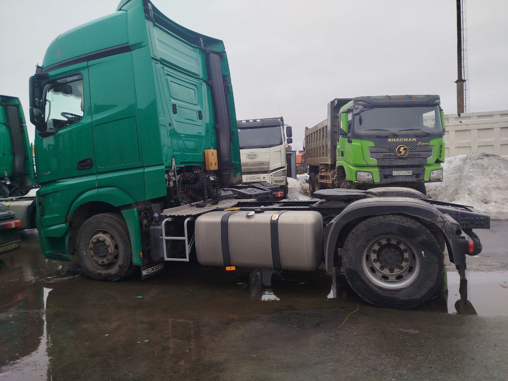 Mercedes-Benz ACTROS 4x2 Седельный тягач 1842 LS (Дизельный, 12,9 л, 422 л.с., АТ)