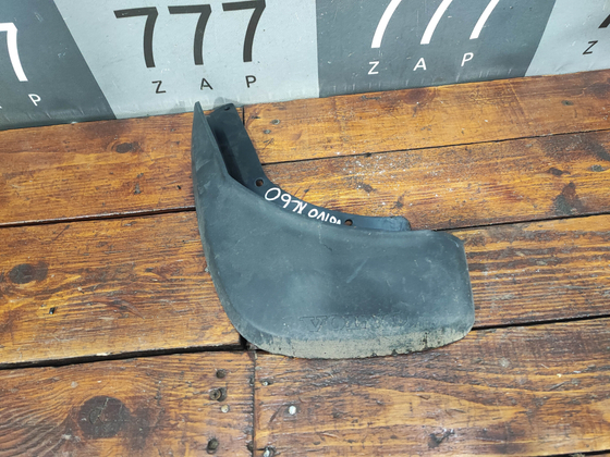 Брызговик задний левый Volvo XC60 1 13-17 Б/У Оригинал 31359688