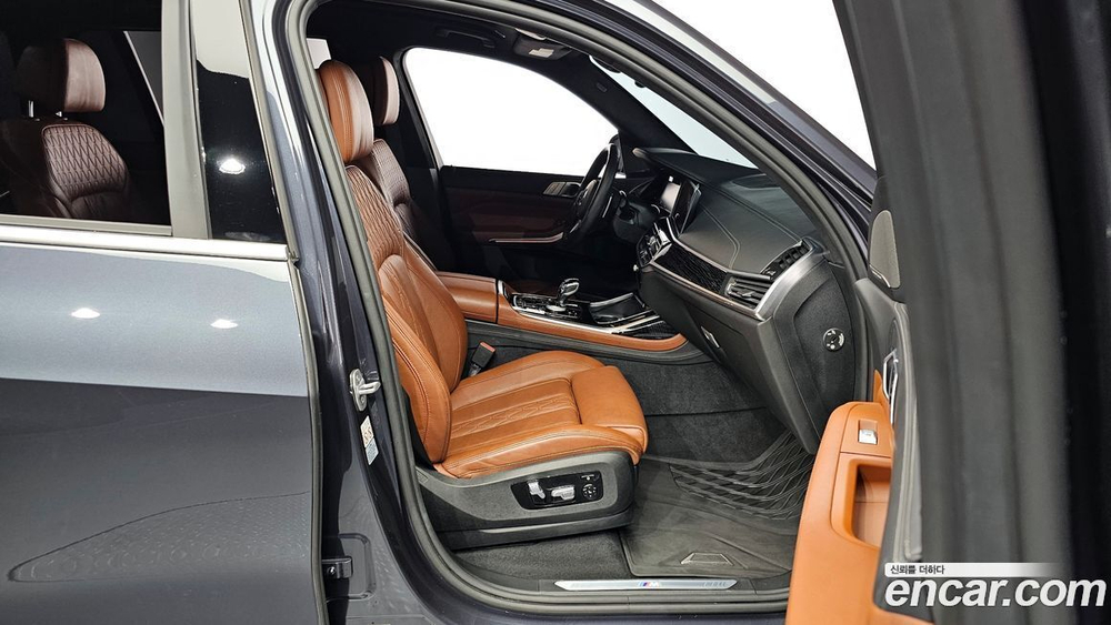 BMW X7 (G07) xDrive 30d M Sports 6-и местный (08.2019)