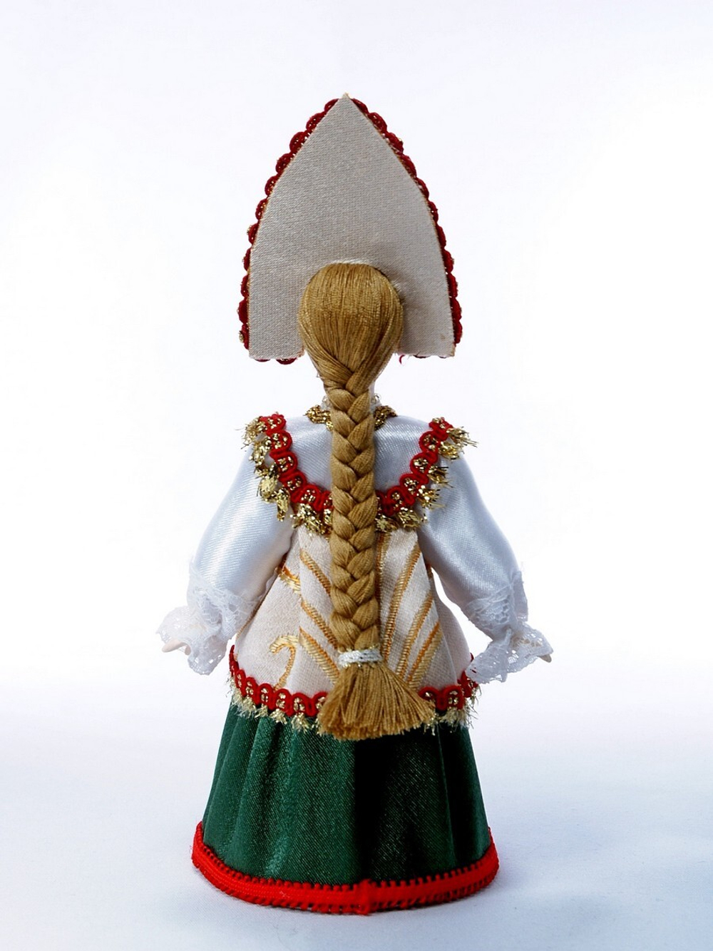 Кукла коллекционная в русском девичьем костюме