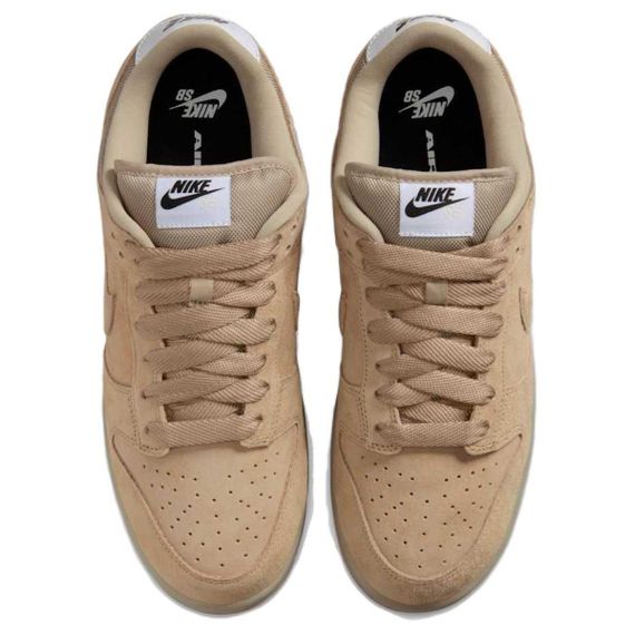 Кроссовки для скейтбординга NIKE Dunk - это низенькие спортивные кроссовки