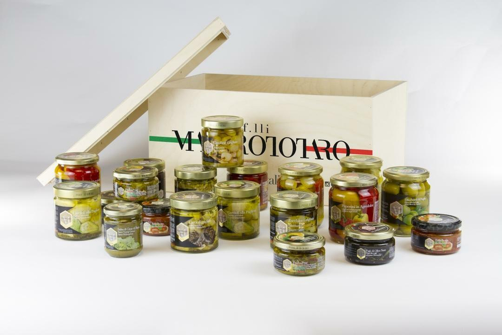 Большой набор из 35 блюд