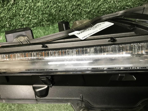 Битый ДХО правый Lexus NX 1 (14-17) LED Статичный