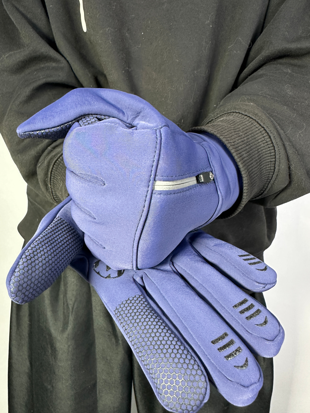 Перчатки TREYANCH