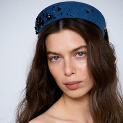 Кокошник из синей джинсы с черными цветами S