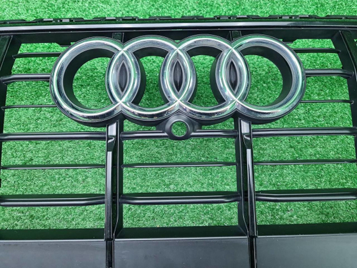 Решетка радиатора Audi Q7 2 (2019-2024)