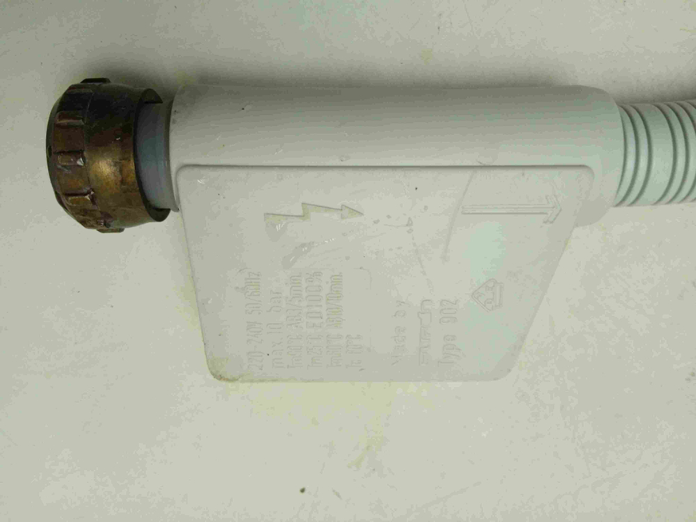 SGV57T13EU/05 ктп23 Заливной шланг с аквастопом для посудомоечной машины Bosch 5600061174 б/у