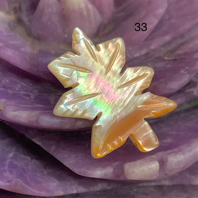 55632 Перламутр Бусина Листик 18*25мм-26