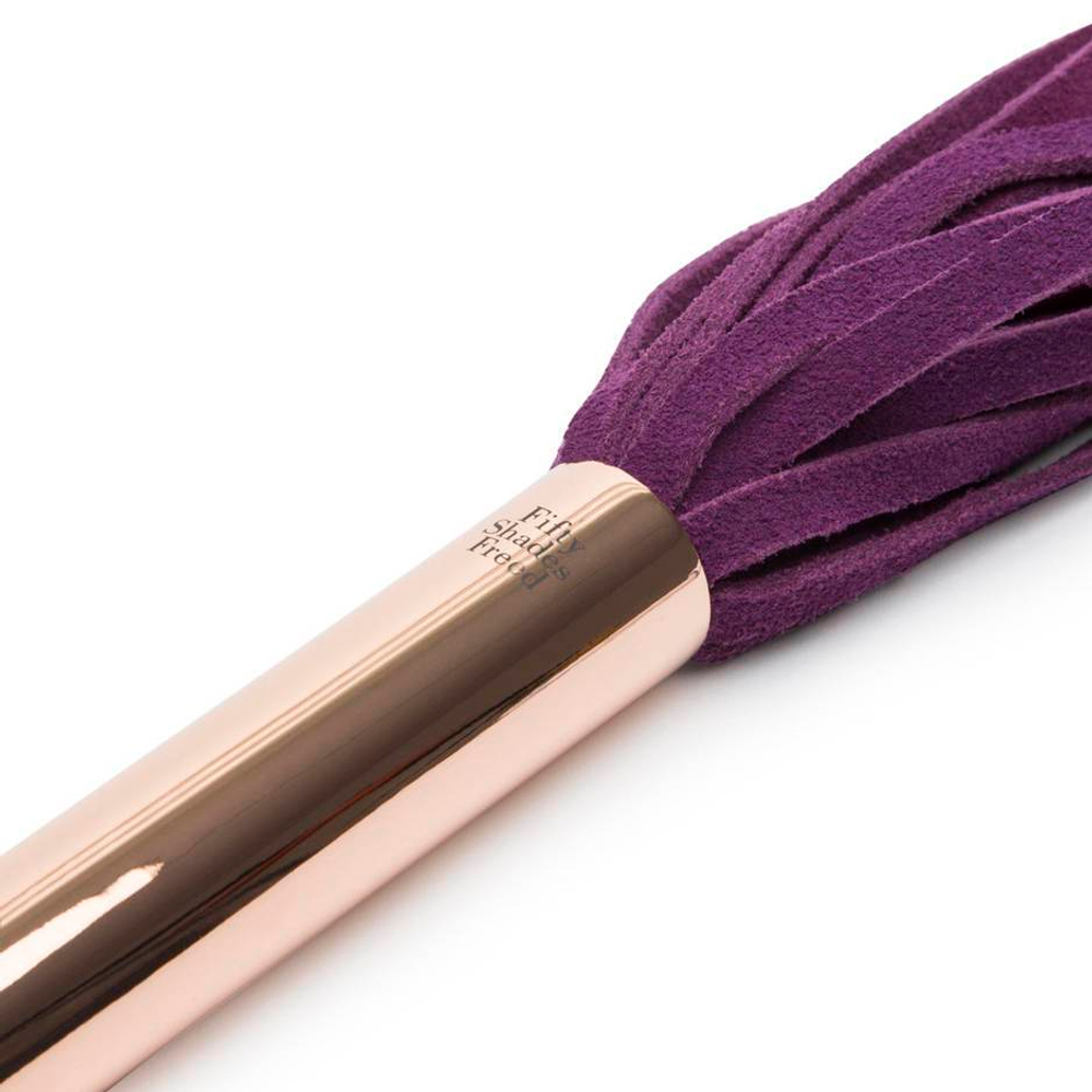 Фиолетовая плеть Cherished Collection Suede Flogger - 63,5 см. (Цвет: фиолетовый)