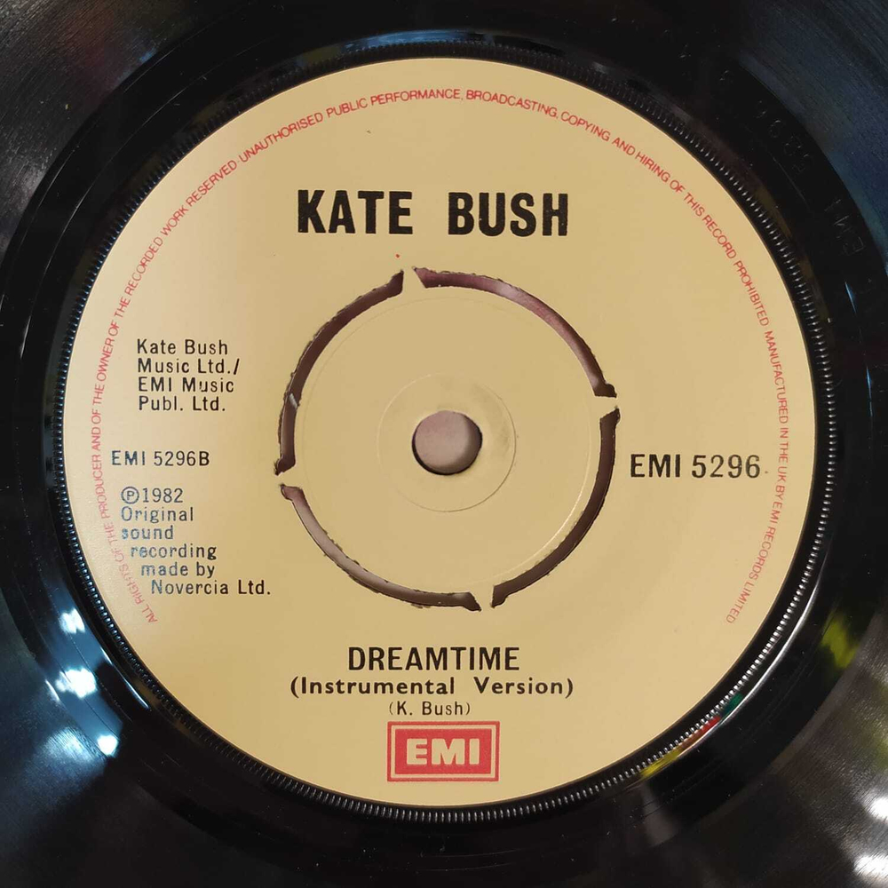 Kate Bush - The Dreaming (Великобритания 1982г.) 7", 45 RPM, Single