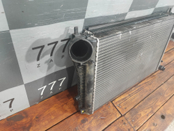 Кассета радиаторов Jetta 5 / Tiguan / Passat B6  Б/У Оригинал 8ML376723541