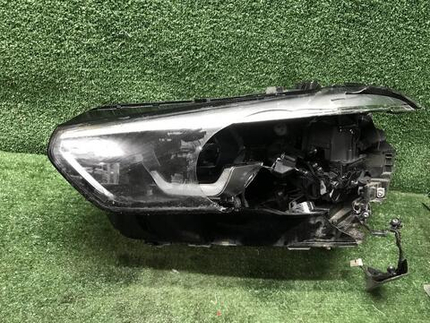 Битая Фара левая BMW X5 G05 (2018-2023) LED