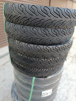 Покрышка TNT размер 80/90-14 бескамерная