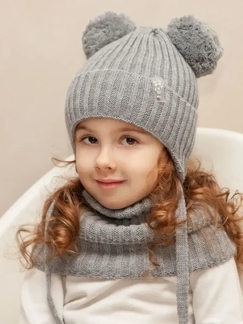 Шапка со снудом для девочки демисезонная