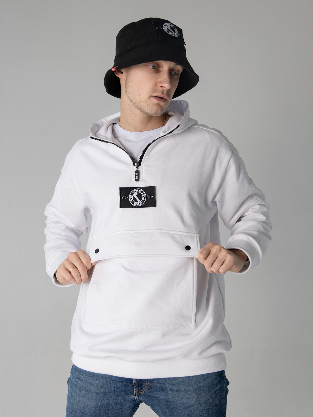 Худи с патчем Город Горький белое