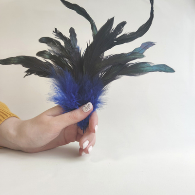 Перья петуха синие двухцветные 2 сорт 20 шт.