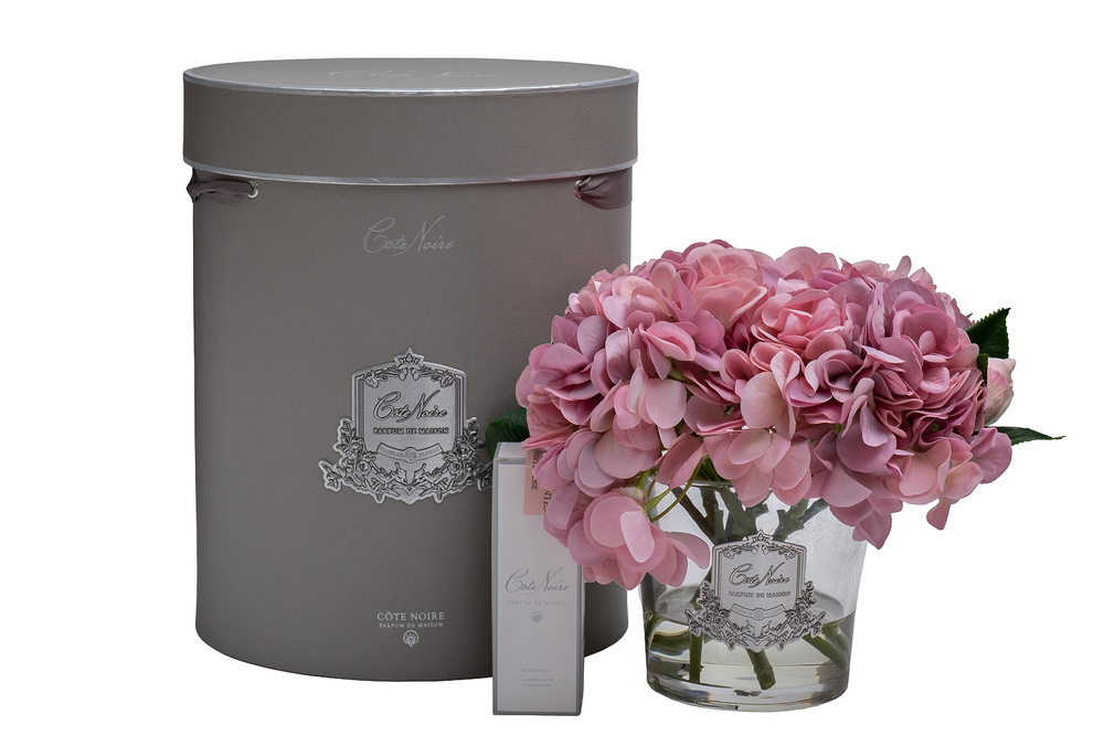 Букет гортензий ароматизированный и 2 спрея 10мл Cote Noire Hydrangea&Rosebud mauve в вазе