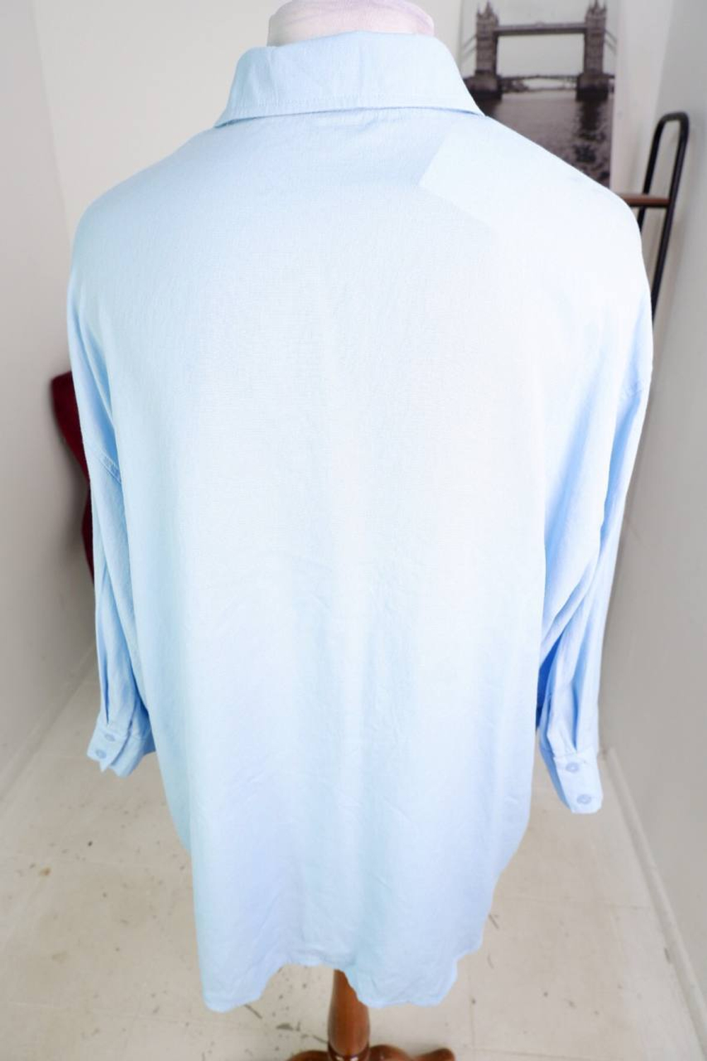 Блузка практичная и удобная, визуально на 52 размер