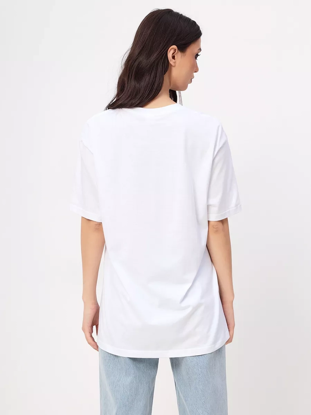 Футболка нарядная с рисунком цветы