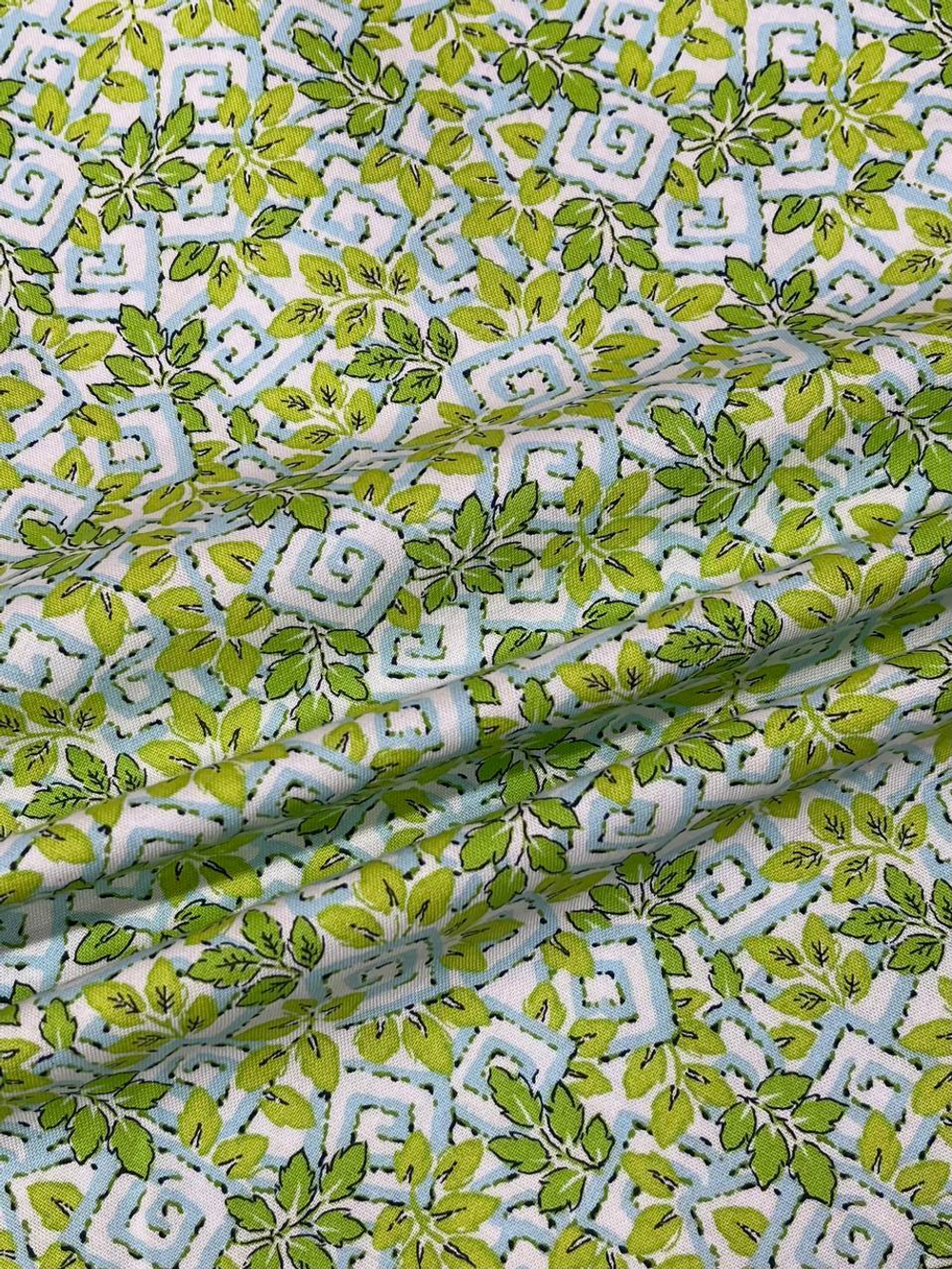 Хлопок Liberty белый с мятно-зеленым принтом The London Parks Collection - Coronation Gardens