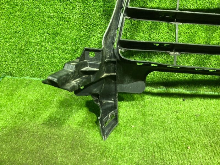 Решетка переднего бампера Porsche Cayenne 3 17-23