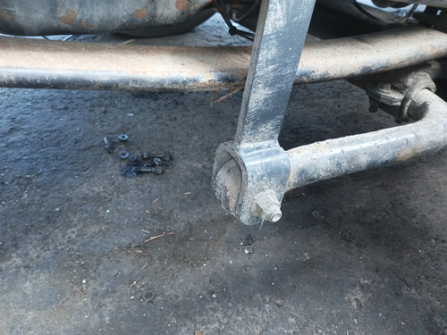 Стойка переднего стабилизатора 2018г