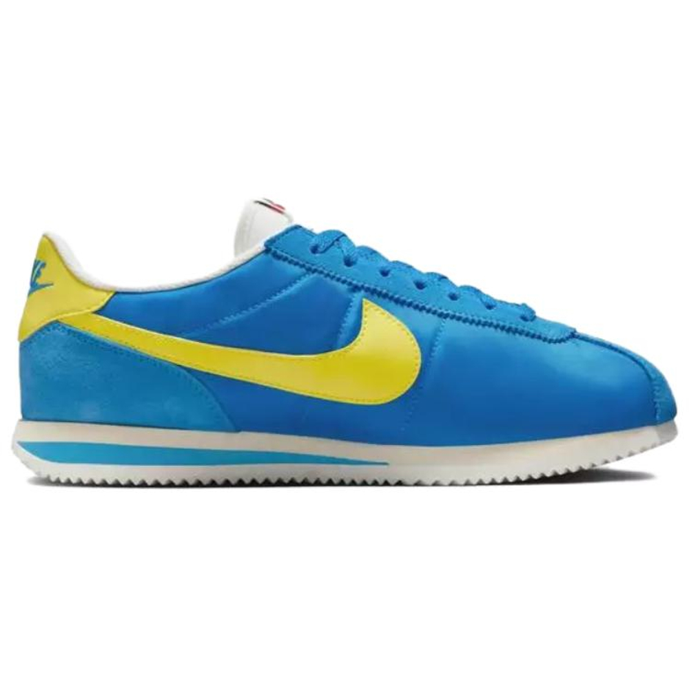 Nike Cortez Txt Light Photo