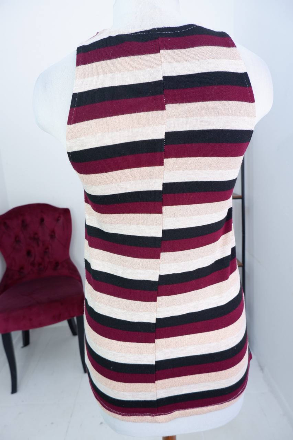 Топ Stradivarius  в контрастную полоску 44 размер