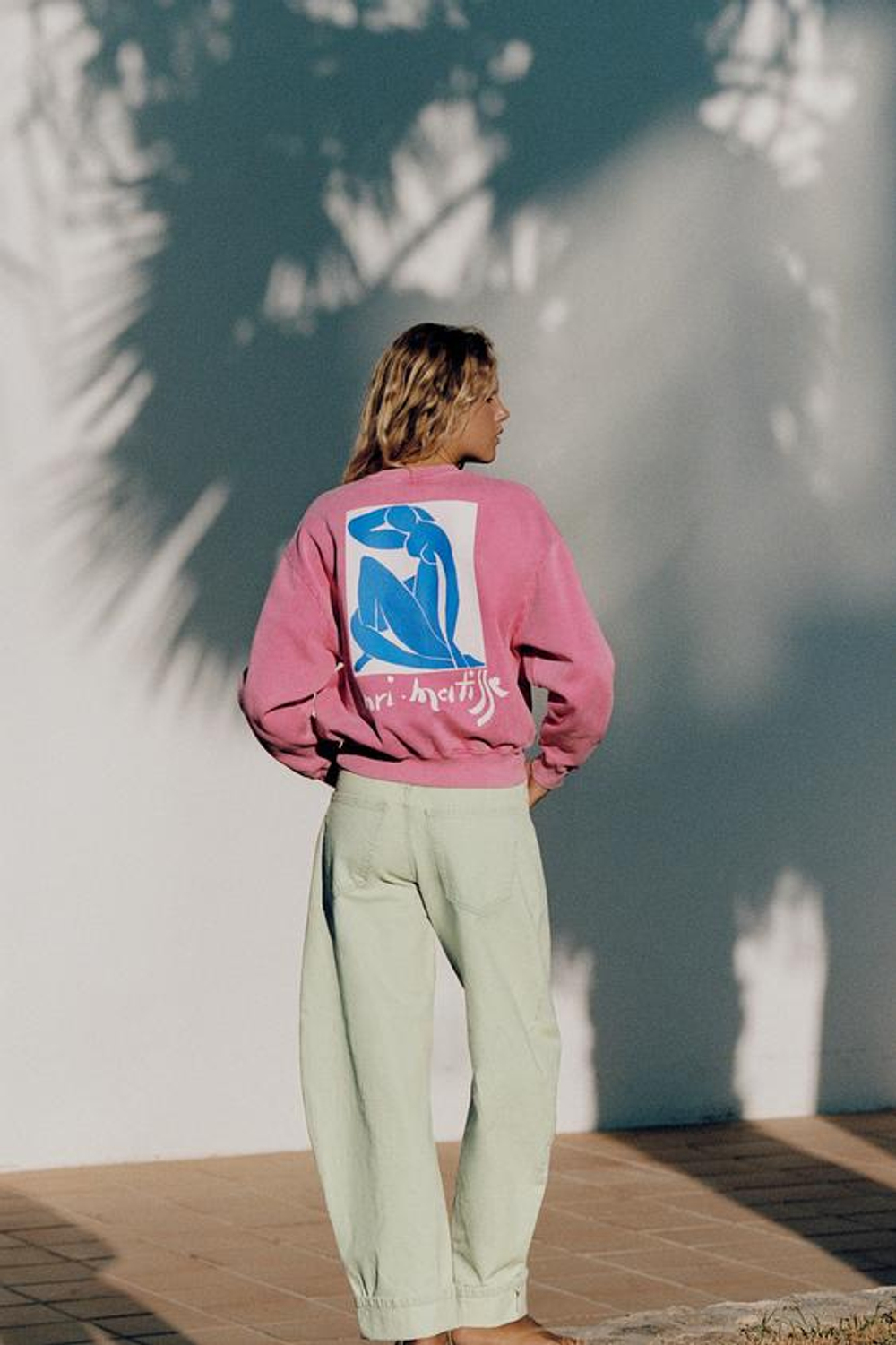ZARA ТОЛСТОВКА HENRI MATISSE С ЭФФЕКТОМ ПОТЕРТОСТИ, РОЗОВЫЙ