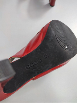 Туфли Ecco лакированные 36 размер