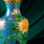 Парные вазы с хризантемами