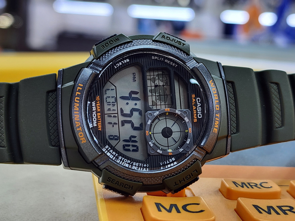 Наручные часы Casio AE-1000W-3A