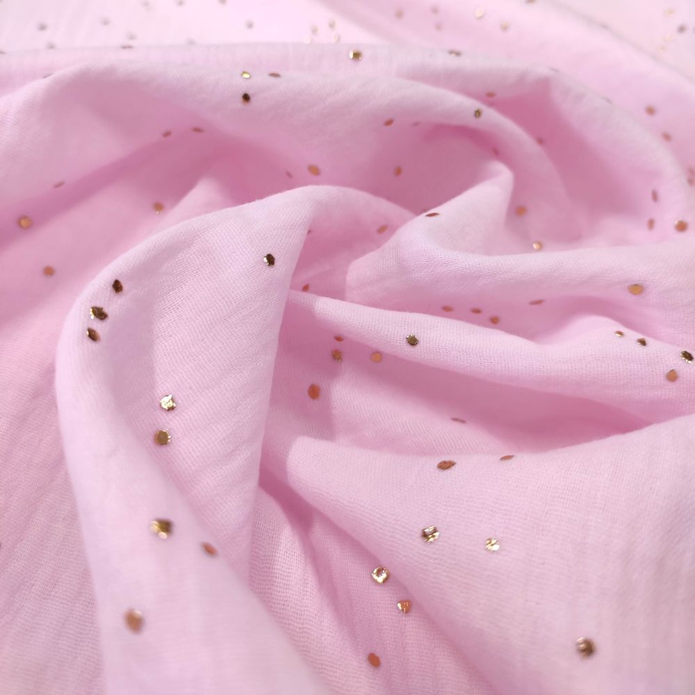 Светлый розовый с золотыми точками